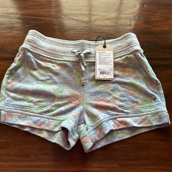 Prana Pants - NWT Prana cozy short. Size small. Waist flat 14”. Rise 10”. Inseam 2.5”. Pockets
